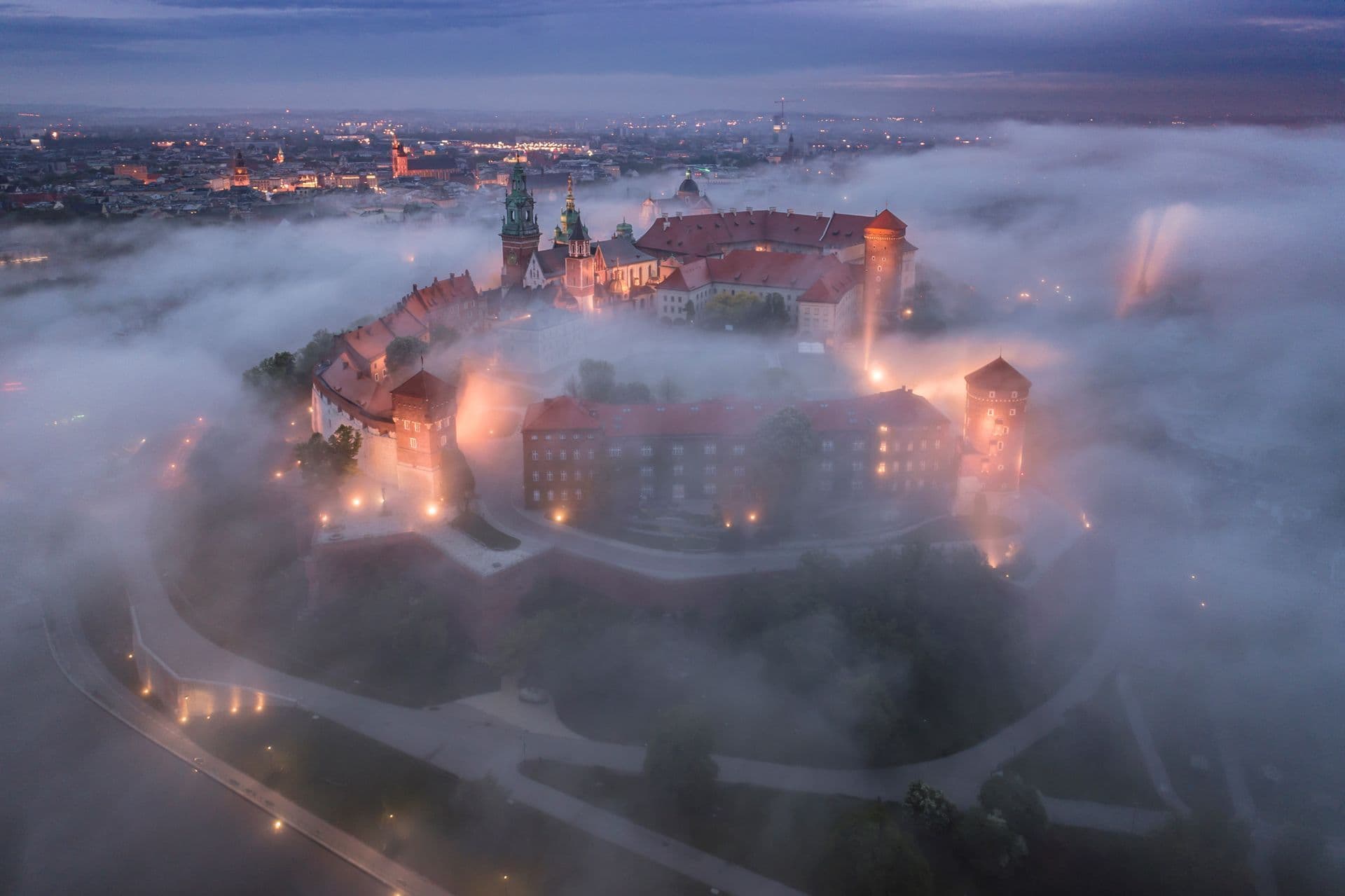 Wawel Royal Castle – Crown Jewel of Kraków