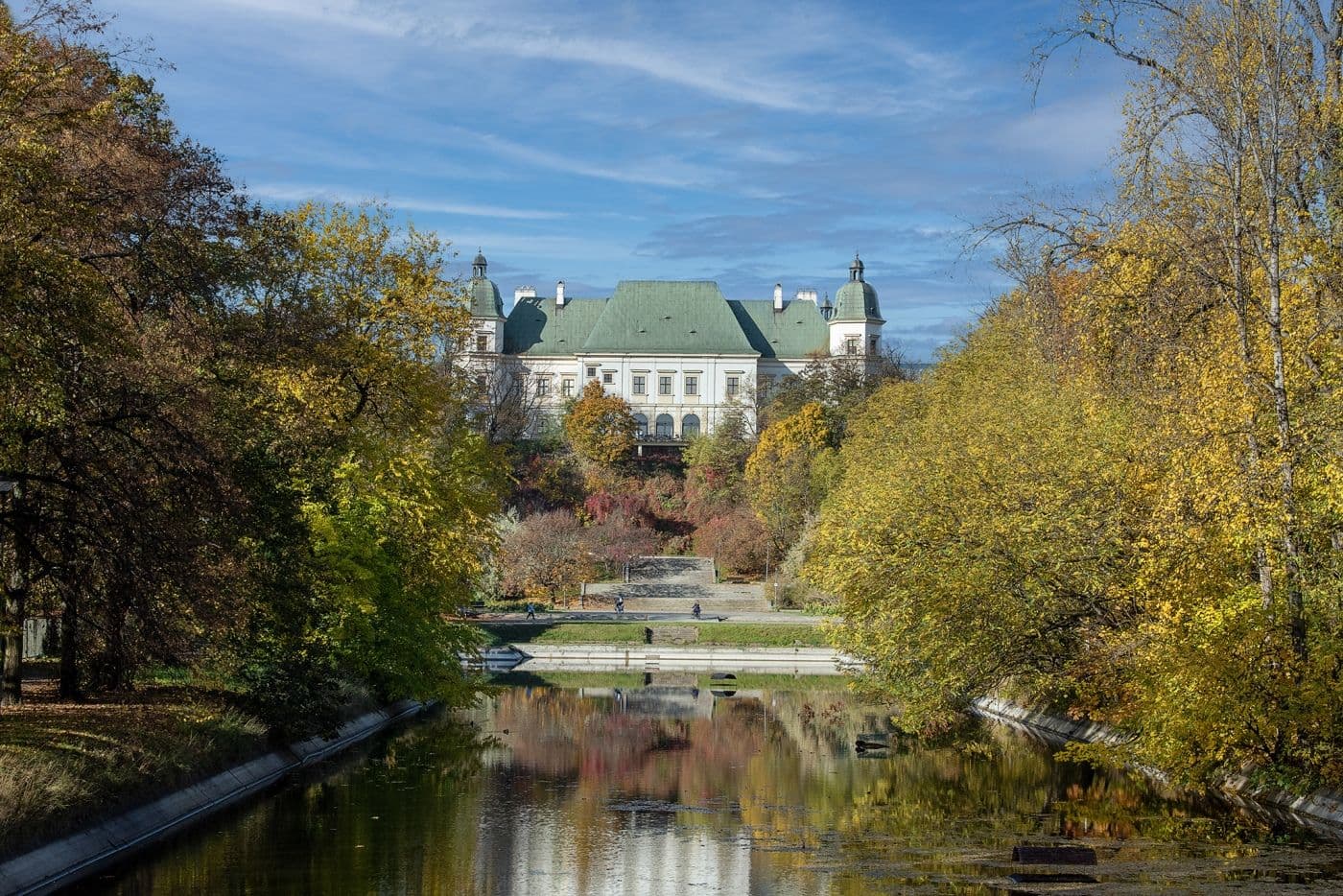 Ujazdów Castle — Contemporary Art Inside a Royal Palace